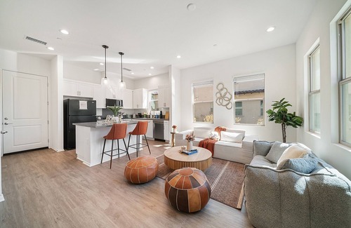Walnut Casa | Jie’s Walnut Bloom｜Stylish 3B2.5B Residence