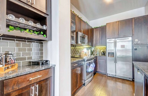 East Downtown Houston Apartamento | Jim's Suite Retreat S