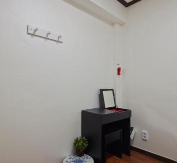 Yongsan-gu Casa | Jiwoljang Guesthouse