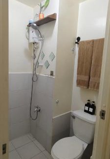 Wack-Wack Greenhills Apartamento | JJMC HOMESTAY URBAN DECA EDSa