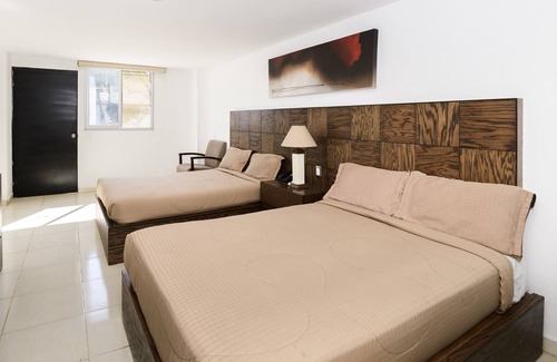Celaya Hotel | OYO JM Ejecutivo Celaya,Centro Histórico