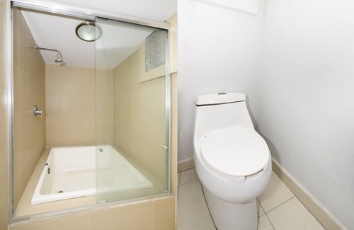 Celaya Hotel | OYO JM Ejecutivo Celaya,Centro Histórico