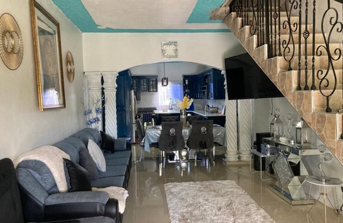 Porus Casa | 1 Bedroom Blissful Retreat - A/C & Private Garden