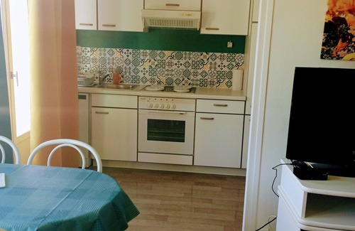 Bagnoles-de-l'Orne Apartamento | ♥ Very bright studio with balcony near the thermal baths and at the foot of the shops