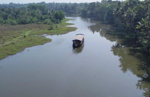 Vaikom Casa | Joan's Homestay Near Kumarakom