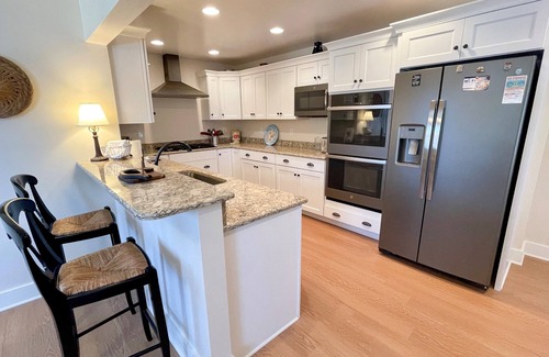 Ocracoke Casa | JoBell: Spacious Newly Renovated Home