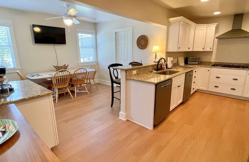 Ocracoke Casa | JoBell: Spacious Newly Renovated Home