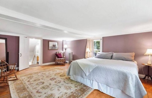South Glastonbury Otro | John Hollister home on the farm