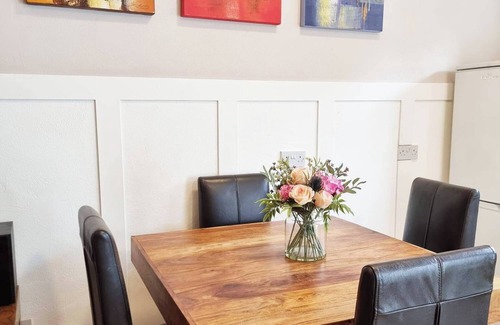 Headington Cabaña | John Radcliffe Willow Cottage Free parking, 7 minutes from the heart of the city