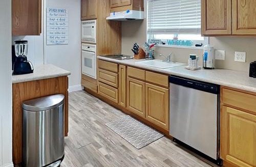 Jamaica Beach Casa | John Silver Cottage
