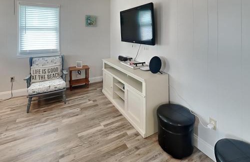 Jamaica Beach Casa | John Silver Cottage