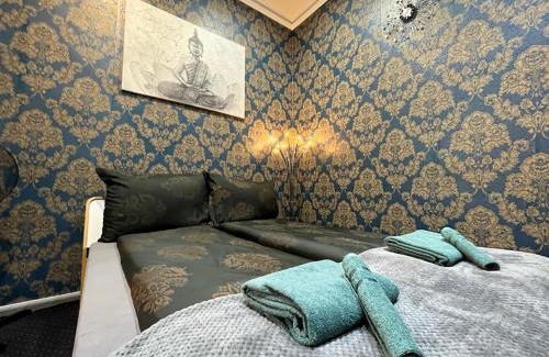Debrecen Apartamento | JohnGold Buddha Room