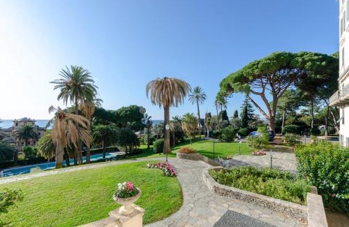Nervi Apartamento | JOIVY Apt for 4 with Exclusive Pool and Garden in Nervi