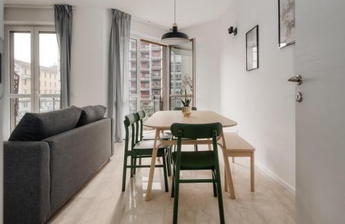 Ponte Seveso Apartamento | JOIVY Beautiful and modern apartment with 2 balconies