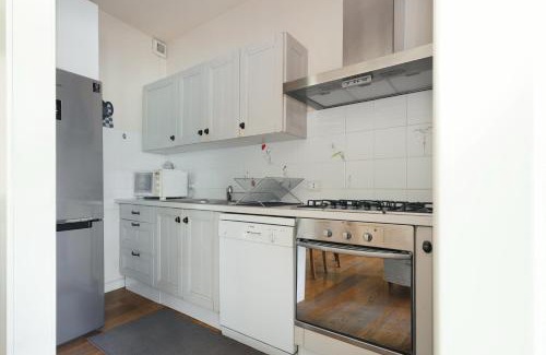 Porta Romana Apartamento | JOIVY Delightful Family Flat with Terrace