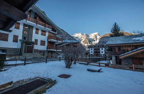 Dolonne Apartamento | JOIVY Family Apartment, near Ski Lifts, in Courmayeur