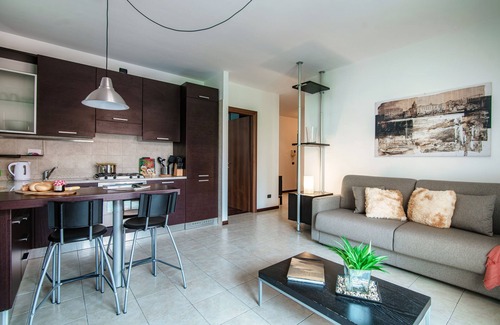 Como Apartamento | JOIVY Splendid Flat W/Terrace Near Lake Como