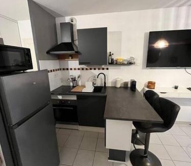 Tournezy Apartamento | Joli Appart/Parking/CLIM/WIFI