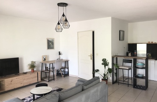 Malbosc Apartamento | Joli Appartement Chic