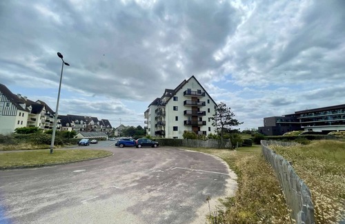 Saint-Etienne-la-Thillaye Apartamento | Joli Studio Avec Balcon en Bord de mer