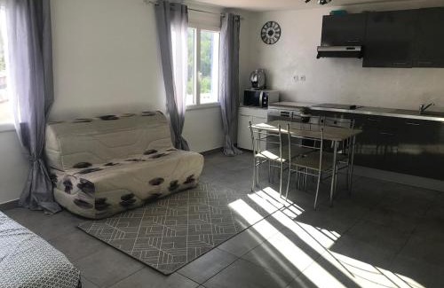 Martigues Apartamento | Joli Studio proche de la Mer à la Couronne