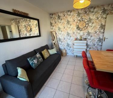 Croix-d'Argent Apartamento | Joli T2/Tram/Clim/Parking/Wifi/Piscine