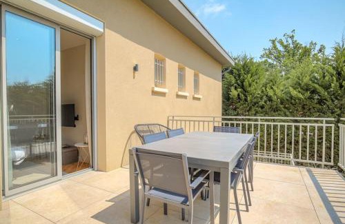 Les Serres - Vivier Apartamento | Joli T3 avec terrasse et parking, Écully