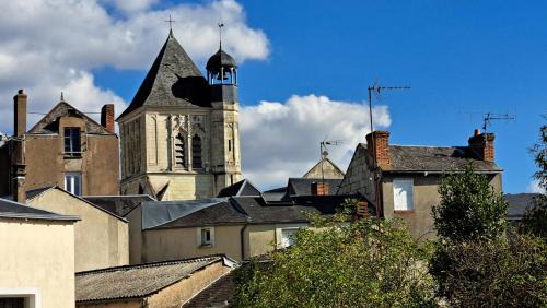 Thouars Casa | Jolie chambre en cœur de ville