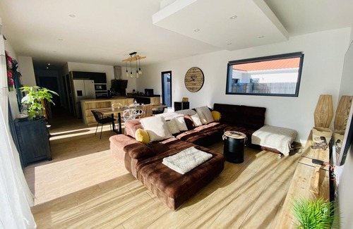 Biscarrosse Villa | Jolie Contemporaine 6 personnes avec Piscine à Biscarrosse (222)