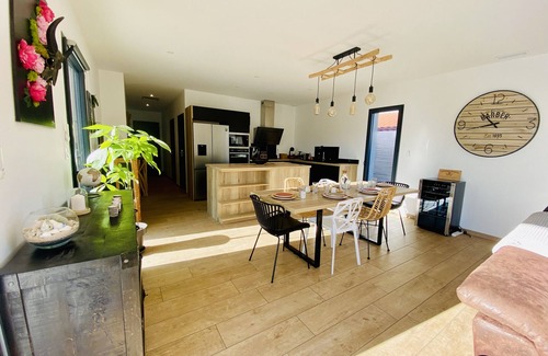 Biscarrosse Villa | Jolie Contemporaine 6 personnes avec Piscine à Biscarrosse (222)