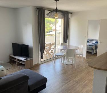 Seilh Apartamento | Jolie T2 au golf de Seilh