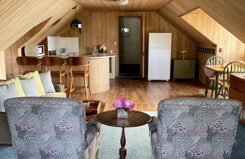 Lake Leelanau Apartamento | JOLLI-LODGE~Beach Resort in Leland