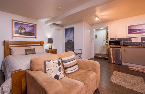 Burnie Cama Y Desayuno | Jones On Wilson Boutique B&B
