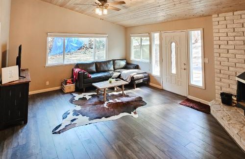 Groveland Casa | Jordan Oak