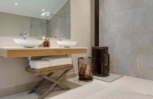 Trawal Casa | Jordan Wines Luxury Suites