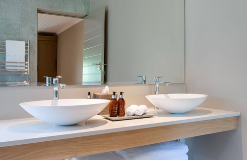 Trawal Casa | Jordan Wines Luxury Suites