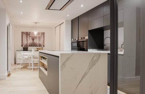 Milla de Oro Apartamento | JORGE JUAN I