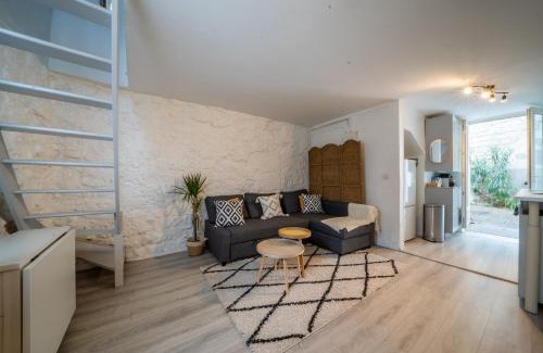 Rueil-Malmaison Apartamento | Joséphine Cosy - Centre Ville-Pets friendly - Home cinema Netflix - Jardin Privé