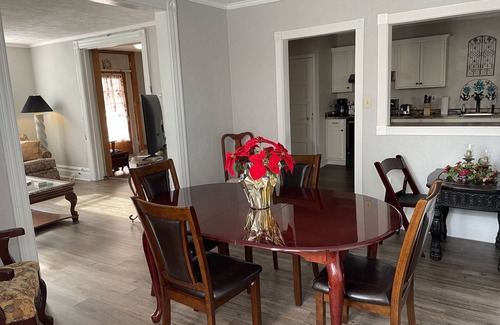 Jim Thorpe Casa | Josephine’s place in town- downtown Jim Thorpe