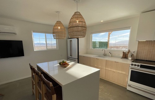 Twentynine Palms Villa | Joshua Tree Luxury Villa with Cowboy Pool-7 minutes to JT National Park