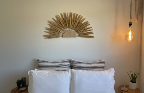 Twentynine Palms Villa | Joshua Tree Luxury Villa with Cowboy Pool-7 minutes to JT National Park