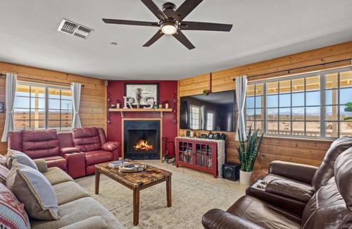 Joshua Tree Casa | Joshua Tree Village Campground - Glamping Retreat