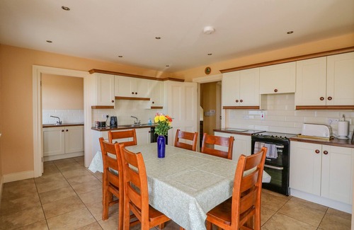 Templetown Cabaña | JOSIE'S HOUSE, family friendly in Fethard-On-Sea, County Wexford
