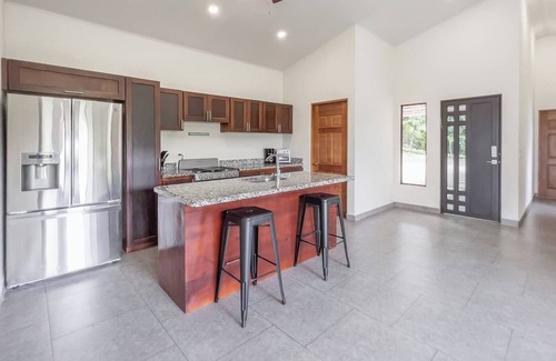 Mercedes Apartamento | Journeys End-stunning Views In Gated Community