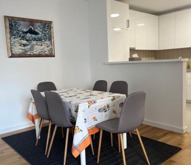 Đeram Apartamento | Joy apartment Vracar 3 bedrooms 2 bathrooms
