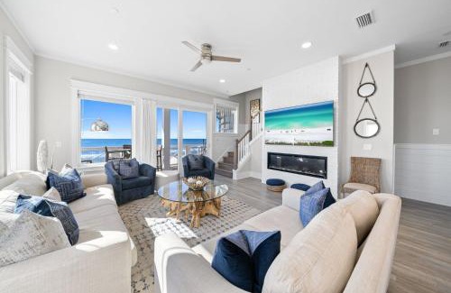 Crescent Beach Casa | Joy By The Sea home