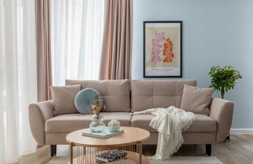 Sinaia Apartamento | Joy Garden Apartment