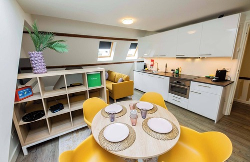 Eindhoven City Center Apartamento | Joyful 50m² Two-Bedroom Apartment (SD-23-J)