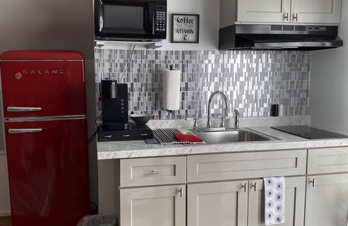 Winston - Salem Apartamento | Joyful Loft! Newly renovated loft apartment! Close to Downtown and Universities!