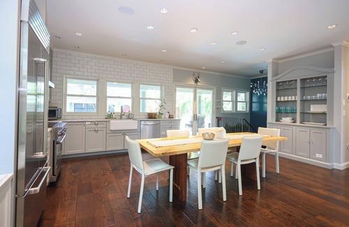 Cherry Street Casa | Joyous Cove with pool